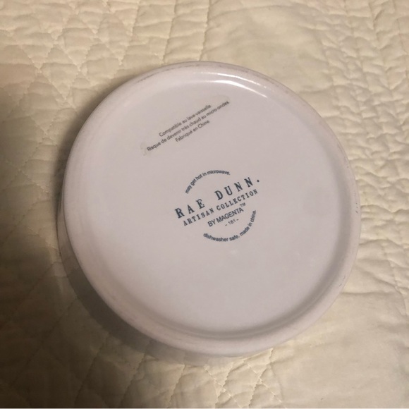 Rae Dunn ‘YUM’ Pet Bowl - Picture 3 of 4